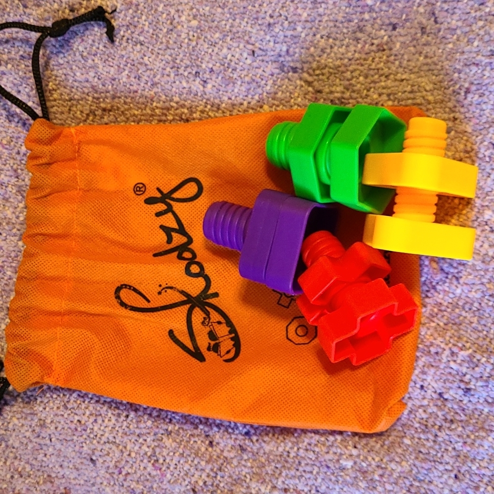 Skoolzy learning toy with bag